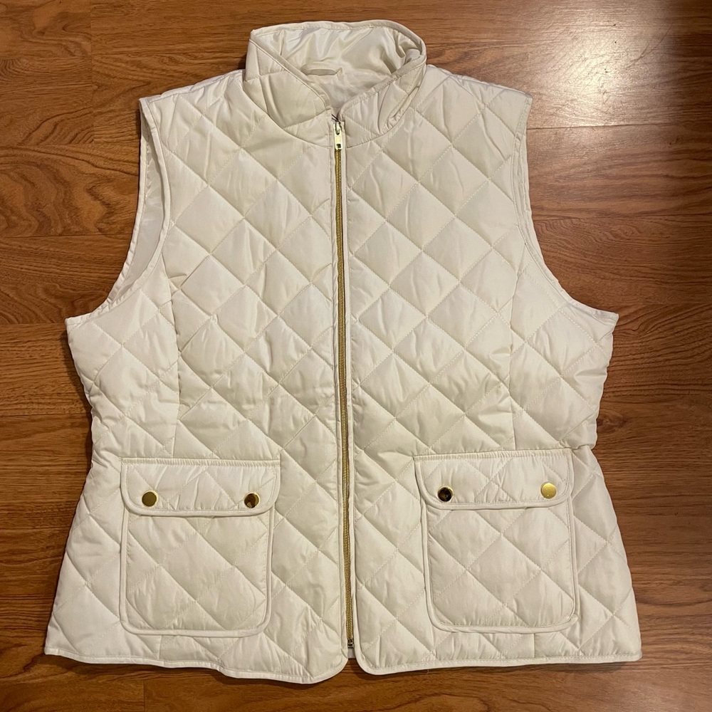 St. John's Bay Quilted Vest with Gold Details XL Cream